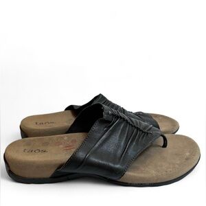 TAOS Gift II Black Leather Sandals Slides Slip-on Comfort Shoes Women's Size 9
